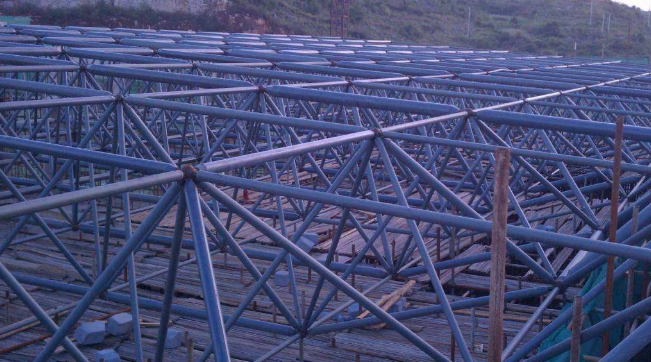 玉溪概述网架加工中对钢材的质量的过细恳求