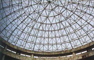 玉溪铝镁锰板屋面网架在设计时要注意哪些细节