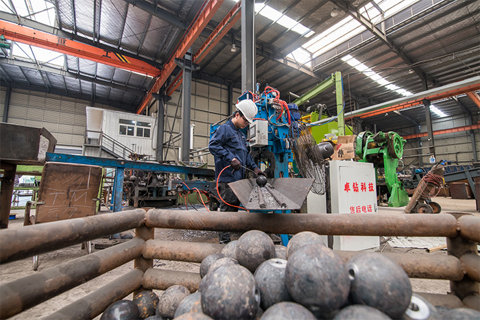 玉溪网架配件-螺栓球加工车间